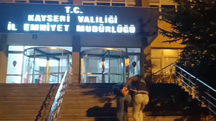 Kayseri'ye uyuşturucu getiren yakalandı