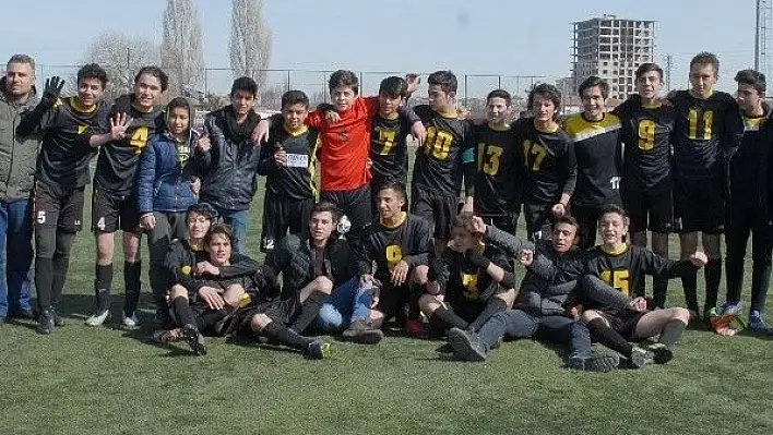 Kayseri'yi U-15 Türkiye Şampiyonası'nda Kocasinan Şimşekspor temsil edecek