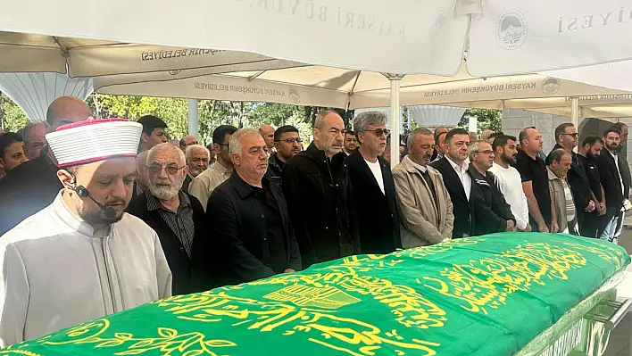 Kayserili iş insanının acı günü! Babası son yolculuğuna uğurlandı