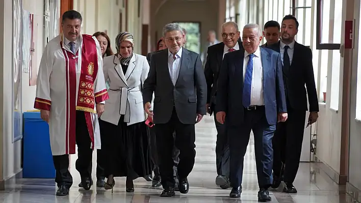 Kayserili Profesör o üniversiteye Rektör oldu!