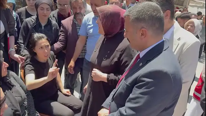 Kayserili Şehidin cenaze töreninde şehit ablasından dikkat çeken tepki!