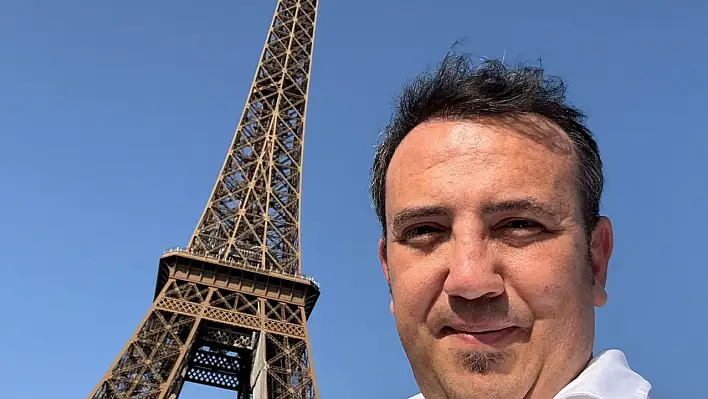 Kayserili ünlü profesör Fransa'ya gitti! Paris'te bir ilki gerçekleştirdi