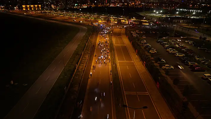 Kayserililer gece koştu