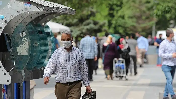 Kayserililer maskesiz dışarı çıkmıyor