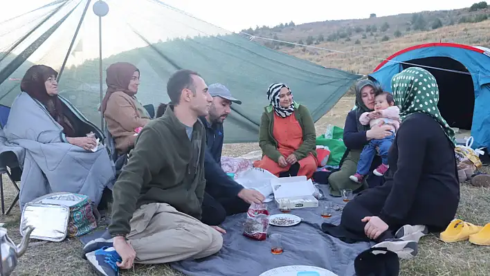 Kayserililer sıcaktan bakın nereye kaçıyor!