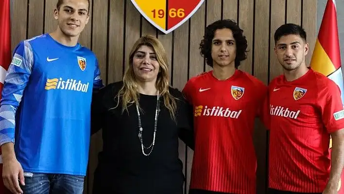 Kayserispor 3 genç oyuncusunun sözleşmesini uzattı