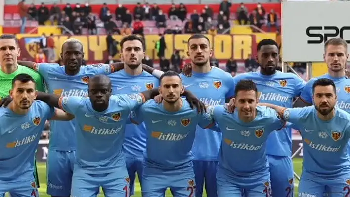 Kayserispor ilk yarıda 85 kez oyuncu değiştirdi