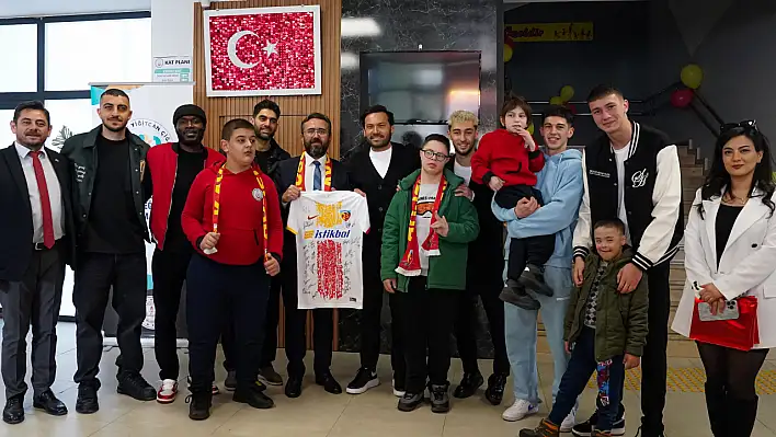 Kayserispor Beşiktaş maçı öncesi moral depoladı