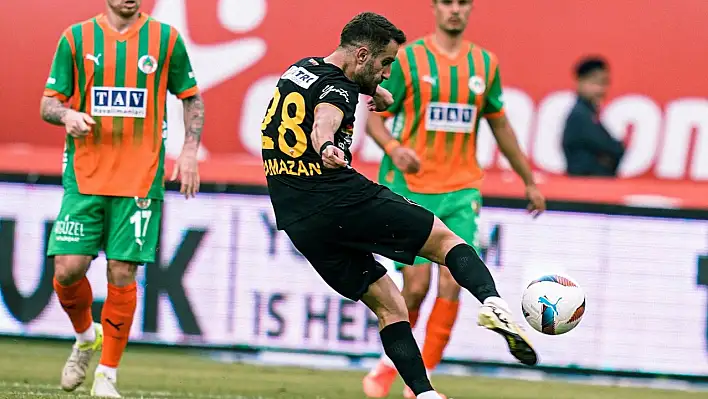 Kayserispor'da o isimle ilgili karar verildi! Kalıyor mu, gidiyor mu?