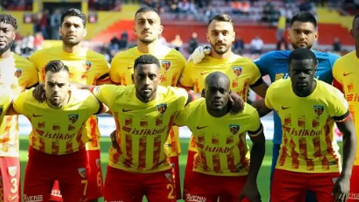 Kayserispor'da şok: Sözleşmesini feshetti