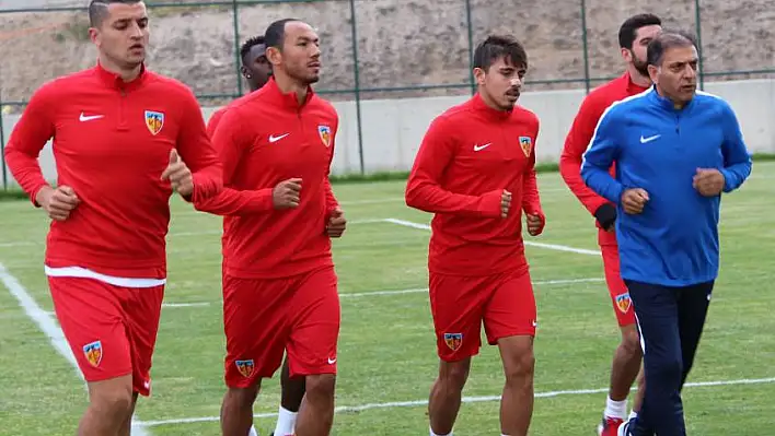 Kayserispor, Erzurum'da kampa girdi