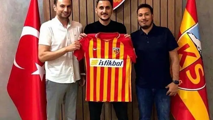 Kayserispor'da, Mustafa Pektemek de imzayı attı