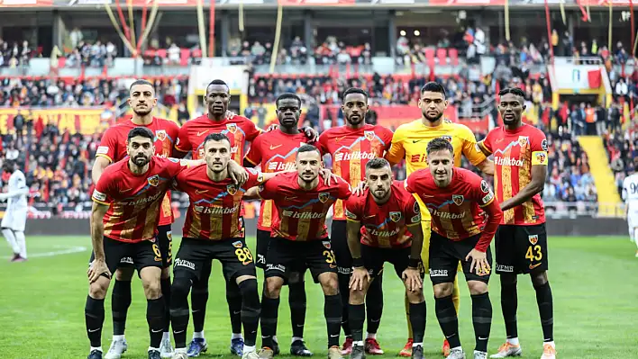 Kayserispor taraftarıyla güzel: 2-2