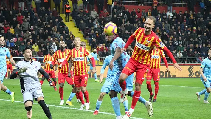 Kayserispor - Trabzonspor maçının saati değişti 