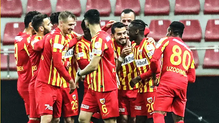 Kayserispor tur atladı