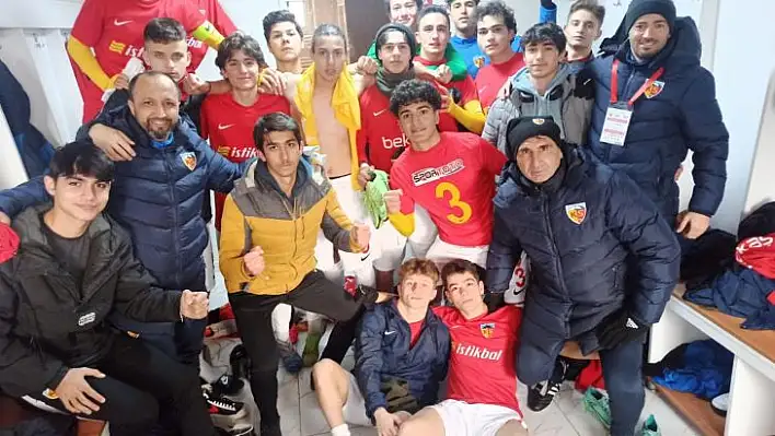 Kayserispor U17 şen şakrak