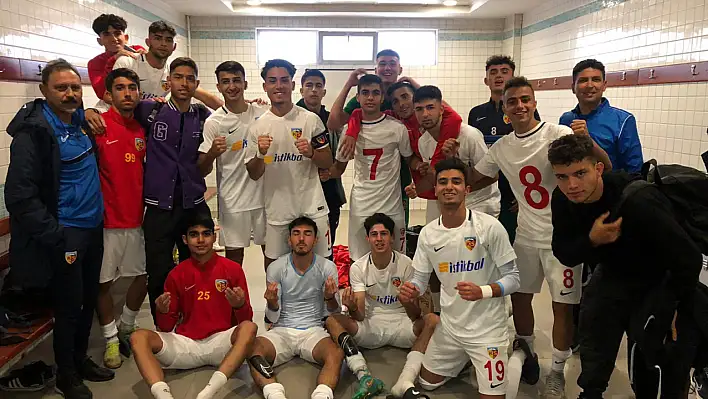 Kayserispor U19 fırtına gibi