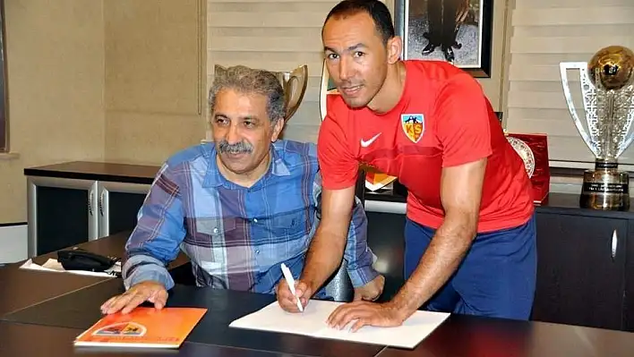 Kayserispor, Umut Bulut ile sözleşme yeniledi