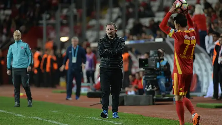 Kayserispor'un eski Teknik Direktörü Sergen Yalçın düşecek takımları açıkladı
