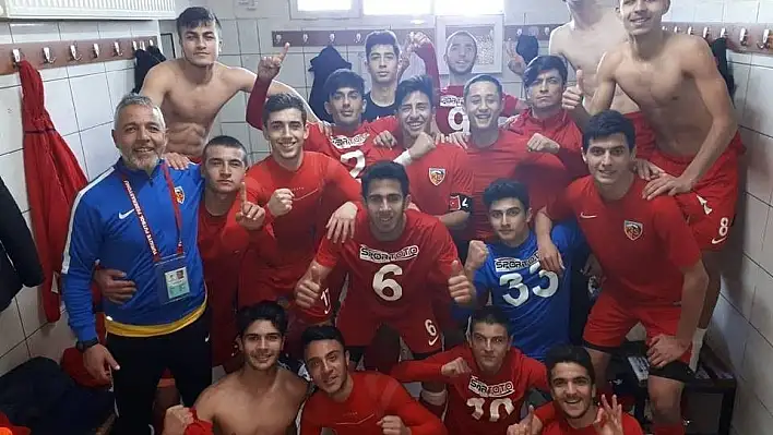 Kayserispor'un gençleri Göztepe'yi mağlup etti