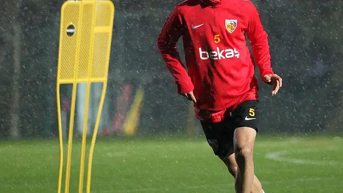 Kayserispor'un Yerli Messi'si imza atıyor