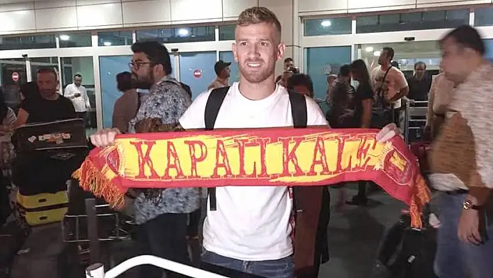 Kayserispor yıldız oyuncuyu Kayseri'ye getirdi