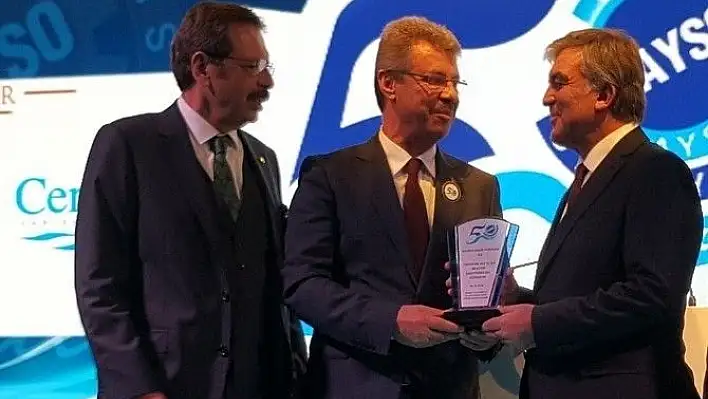 KAYSO 50. yıl gecesinde Kayseri Şeker'e Ödül