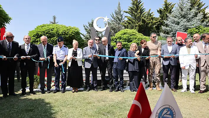 KAYÜ'de anlamlı tören