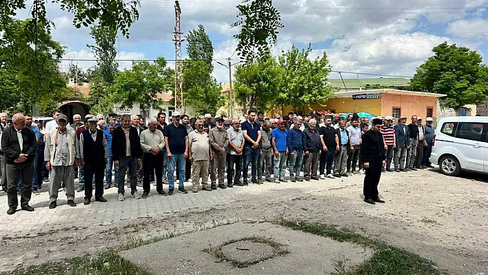 Kayseri'de keneden ölen kişi toprağa verildi