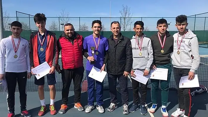 Keykubat Anadolu İmam Hatip Lisesi Tenis'te Türkiye Finallerinde