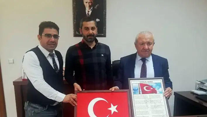 KGGD Başkanı Gülsoy'dan Nuh Naci Yazgan Üniversitesi'ne  Anlamlı Hediye