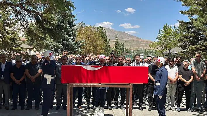 Kıbrıs Gazisi Kemal Türkdönmez son yolculuğuna uğurlandı