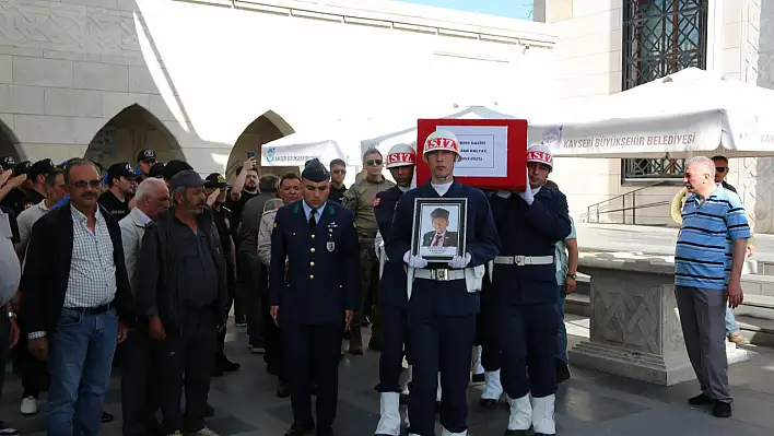 Kıbrıs Gazisi Osman Baltat son yolculuğuna uğurlandı