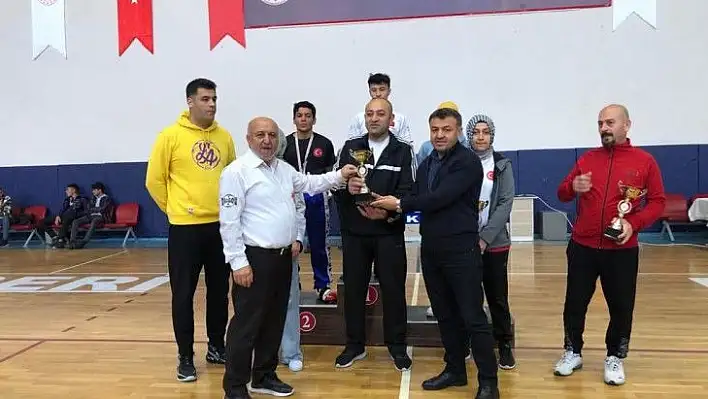 Kick Boks İl birinciliği tamamlandı