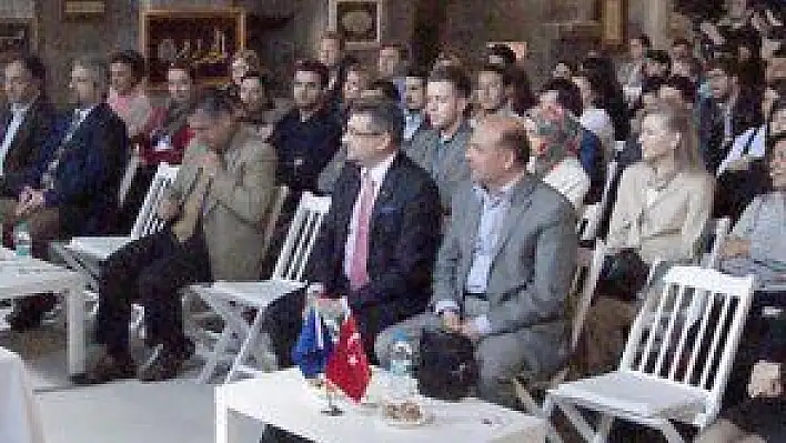 KİLİSEDE AB TOPLANTISI