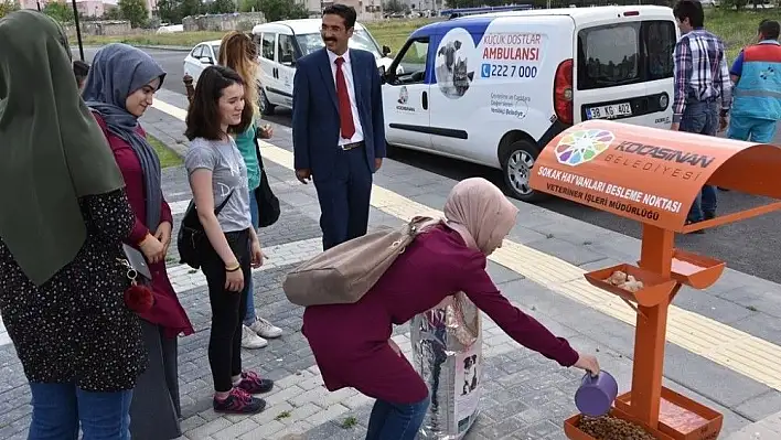 Kocasinan Belediyesi'nin çalışmalarına üniversite öğrencilerinden destek