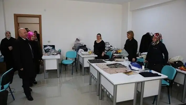 Kocasinan'da bilgisayar kullanımı dersine başvurular başladı