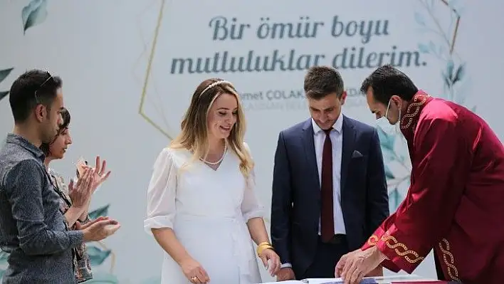 Kocasinan'da nikah hareketliliği! Bir günde bakın kaç nikah kıyıldı?