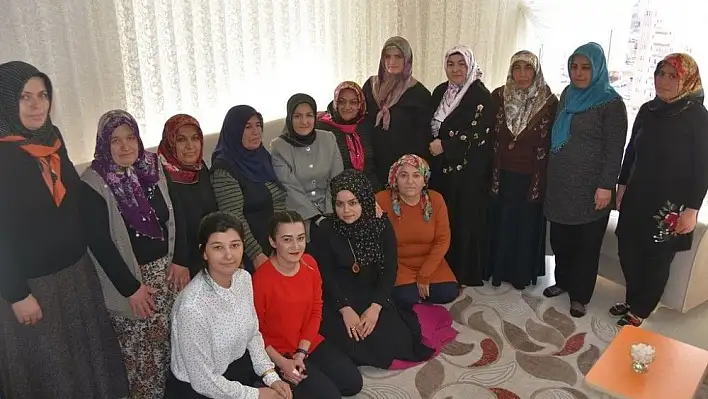 Fatma Çolakbayrakdar, Mahallelerin sıkıntılarını kadınlardan dinledi