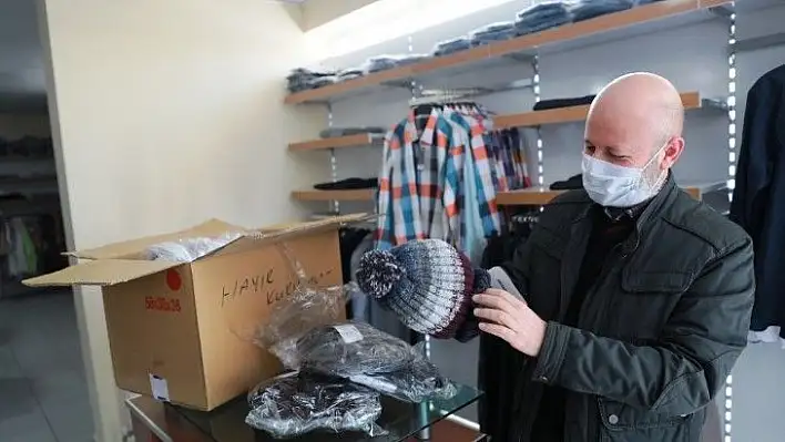 Çolakbayrakdar: Kocasinan'da ihtiyaç sahibi ailelerin soğuk kış gününde gönülleri ısındı