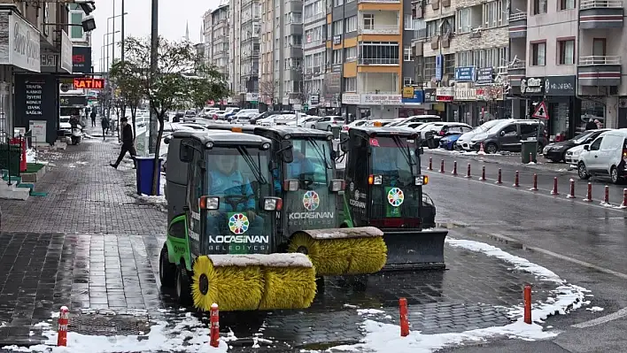 Kocasinan'da ekipler 3 vardiya halinde sahada