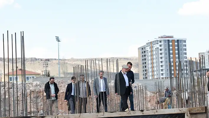 Kocasinan'da metruk yapılar tarihe karışıyor