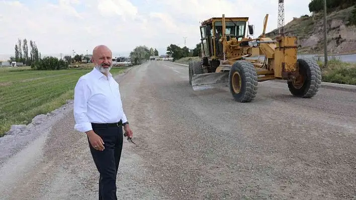 Kocasinan'da yol çalışmaları  devam ediyor