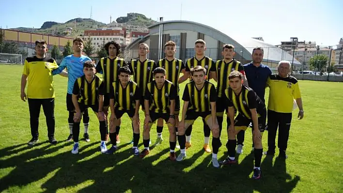 Kocasinan Şimşek galibiyetle başladı