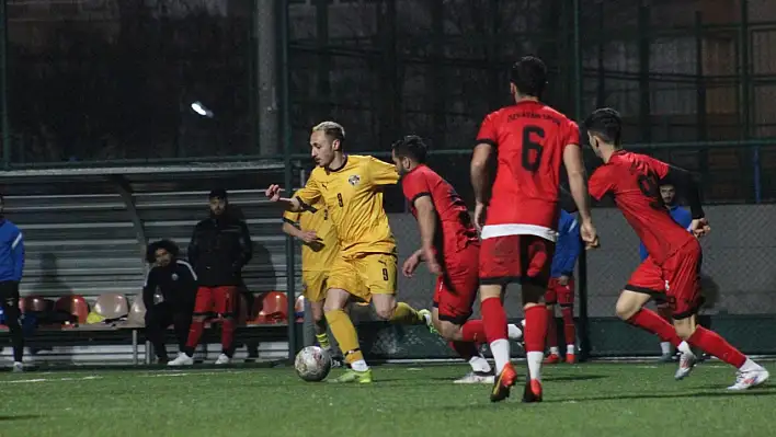 Kocasinan Şimşekspor'dan farklı galibiyet!