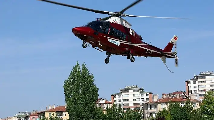 Kolunu spirale kaptıran şahıs helikopter ambulans ile Kayseri'ye getirildi