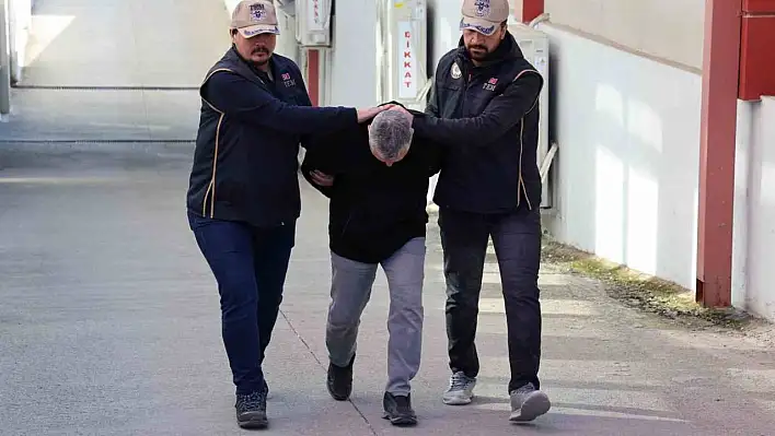 Komiserlik sınav sorularını sızdıran FETÖ'nün mahrem sorumlusu yakalandı