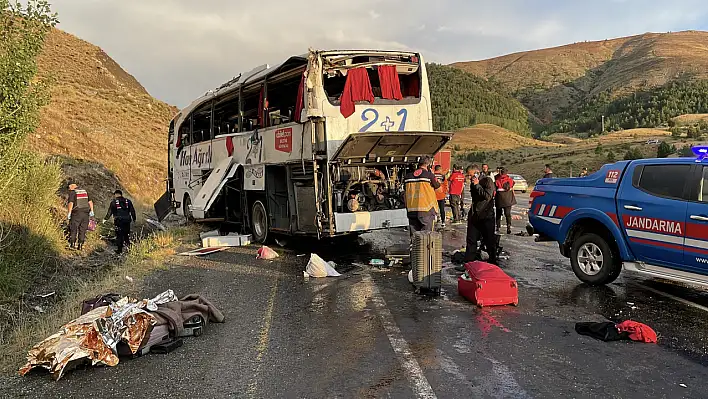 Komşu Sivas'ta can pazarı: 3 Ölü, 24 yaralı var!