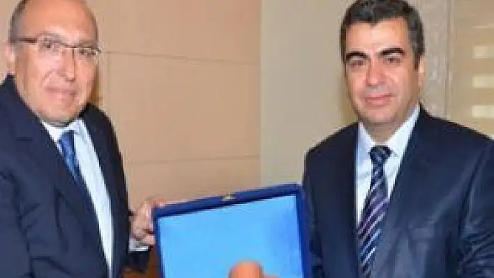 KÜLTÜR VE TURİZM BAKANLIĞI MÜSTEŞARI'NDAN VALİ DÜZGÜN'E ZİYARET