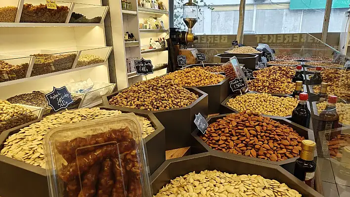 Kuruyemişte rekor zam: Antep fıstığı 1.400 TL'yi gördü!